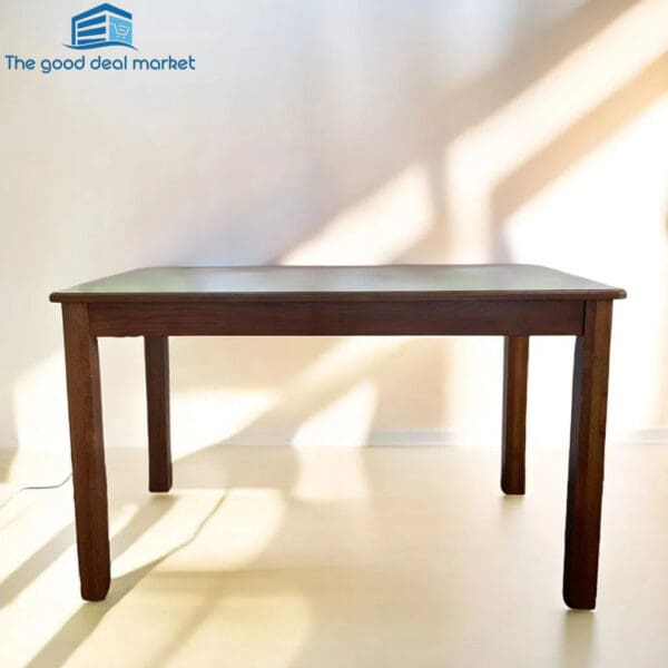 Apple Dining Table